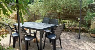 Espace repas extérieur