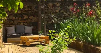 Charmante petite maison - Saint-Priest-Ligoure