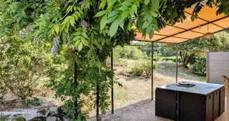 Gite de la Petite Lisonne - commune de Marval en Haute-vienne - Limousin - la terrasse_6 Gite de la Petite Lisonne - commune de Marval en Haute-vienne - Limousin - la terrasse_6