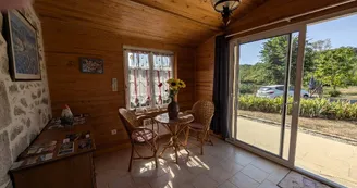 Gite de la Petite Lisonne - commune de Marval en Haute-vienne - Limousin - veranda_8 Gite de la Petite Lisonne - commune de Marval en Haute-vienne - Limousin - veranda_8