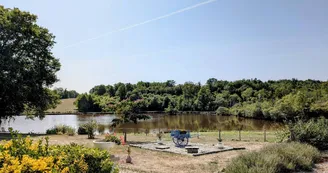 Gite de la Petite Lisonne - commune de Marval en Haute-vienne - Limousin - vue sur l'étang _30 Gite de la Petite Lisonne - commune de Marval en Haute-vienne - Limousin - vue sur l'étang _30