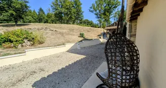 Gite de la Petite Lisonne - commune de Marval en Haute-vienne - Limousin - parking privé sur le côté du gîte_25 Gite de la Petite Lisonne - commune de Marval en Haute-vienne - Limousin - parking privé sur le côté du gîte_25