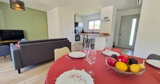 Gîte l'UNIK - Séjour_moderne_et_spacieux 