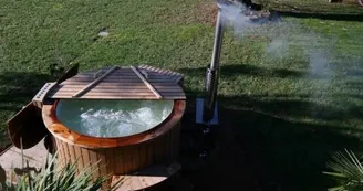 Appartement duplex avec jacuzzi privatif "Ania"