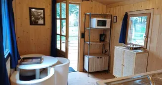 roulottes des hetres vauguenige cuisine
