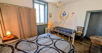 Gîte chez Marie-Louise à Dournazac en Haute-Vienne - Nouvelle Aquitaine -  chambre 1_15