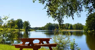 Aire de pique-nique - Saint-Hilaire-les-Places