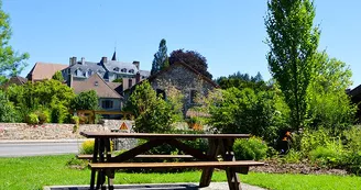 Aire de pique-nique - Saint-Jean-Ligoure