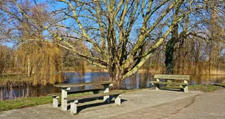 Aire de pique nique à Mézières-sur-Issoire