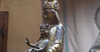 Breuilaufa Vierge à l'enfant en cuivre doré du XIIIe siècle