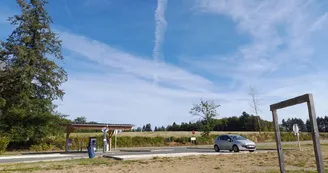 Aire de covoiturage recharge de véhicule électrique et pique-nique à Champnétery Aire de covoiturage recharge de véhicule électrique et pique-nique à Champnétery