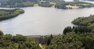 Barrage de Vassivière_1 Barrage de Vassivière_1