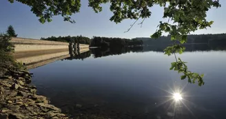 Barrage de Vassivière_3 Barrage de Vassivière_3