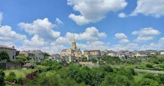 Eglise de Châteauponsac vue du Faubourg du Moustier Eglise de Châteauponsac vue du Faubourg du Moustier