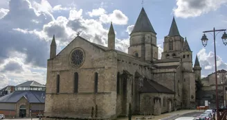 Collégiale Saint-Junien Collégiale Saint-Junien