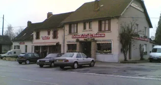 Restaurant Bar 'La Borne 40' à La Porcherie_1