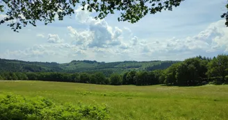 Auriat - Vue depuis  la route de Grosland - Le Puy - Pays Monts et Barrages - Aurélien Clavreul