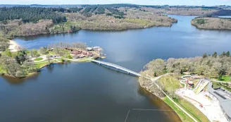 passerelle Lac de Saint-Pardoux passerelle Lac de Saint-Pardoux